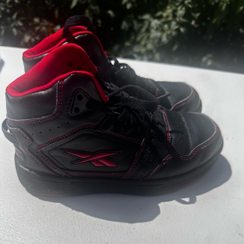 Reebok shoes. Youth size 1